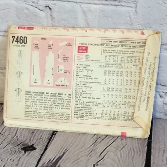 Vintage Simplicity Dress Pattern # 7460 Size 11/12 - Picture 2 of 2